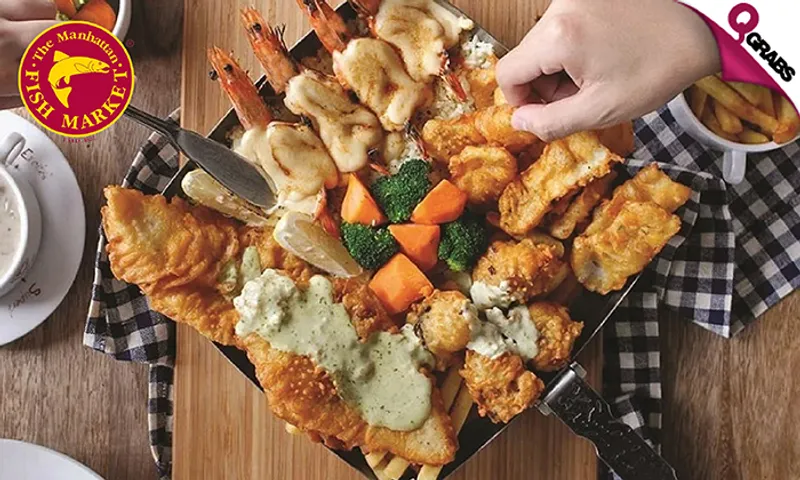 Delicious Seafood Sharing Platters at The Manhattan Fish Market!